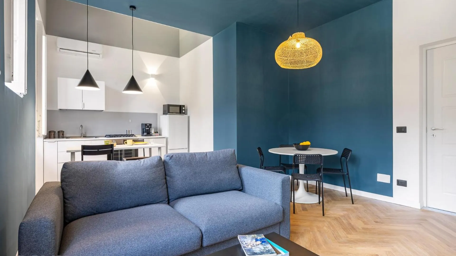 Апарт-отель Real Tenuta Apartments By Domus Sicily Палермо